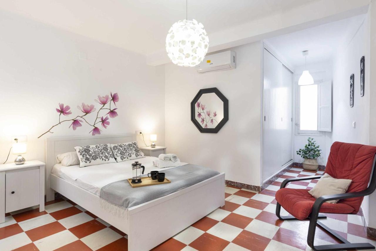 Apartamento San Juan Vintage Malaga Luaran gambar