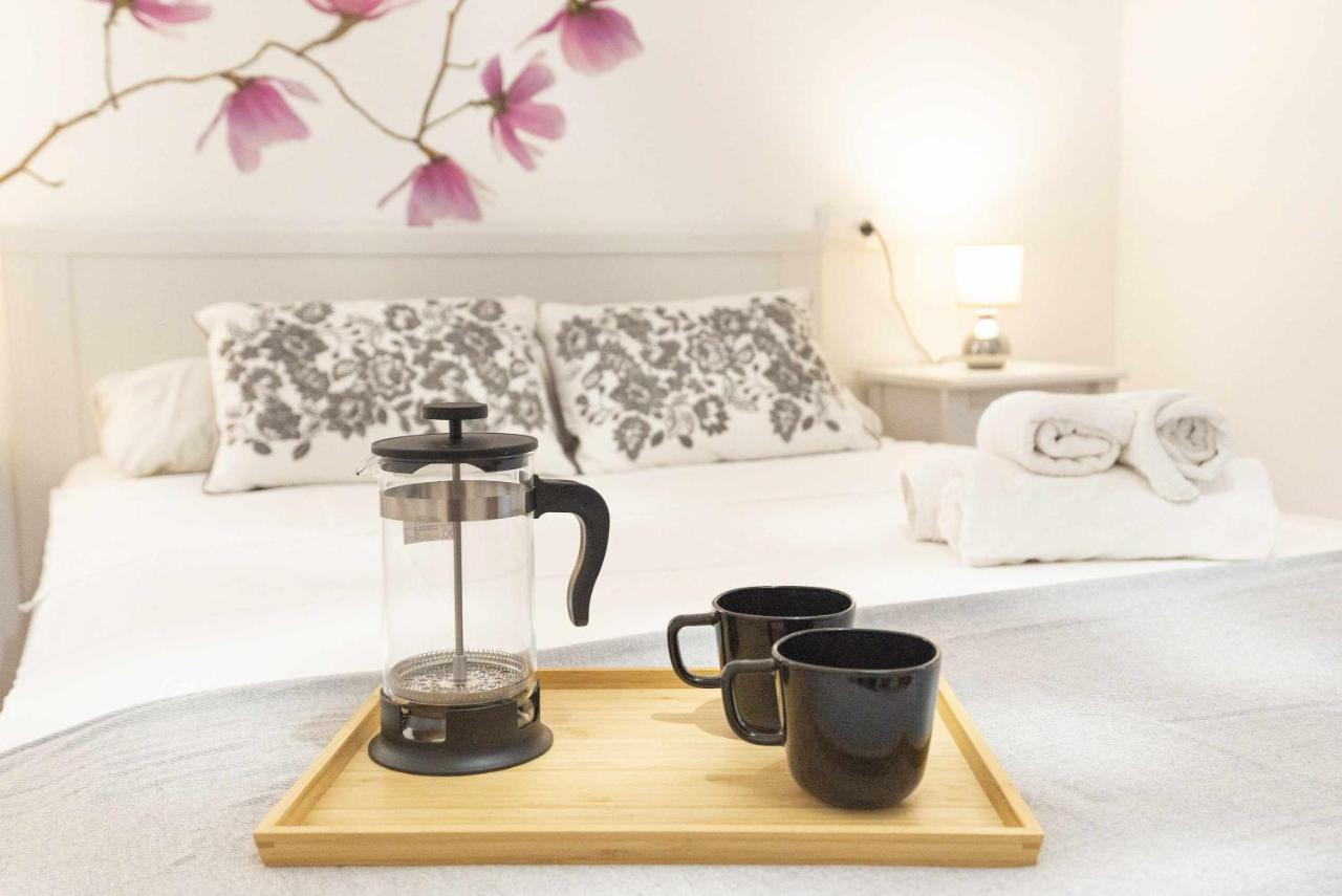 Apartamento San Juan Vintage Malaga Luaran gambar