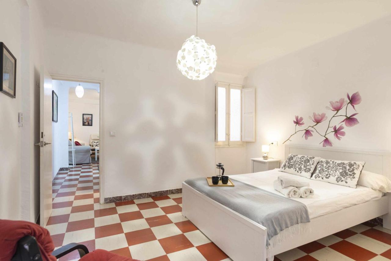 Apartamento San Juan Vintage Malaga Luaran gambar